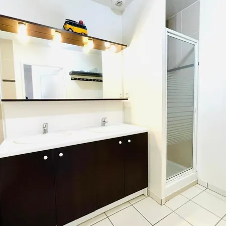 Σπίτι διακοπών Spacious With Garden Near The Beaches *