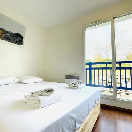 Spacious With Garden Near The Beaches