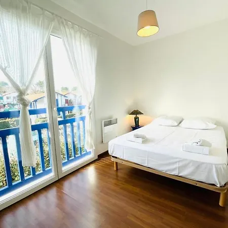 Σπίτι διακοπών Spacious With Garden Near The Beaches Bidart
